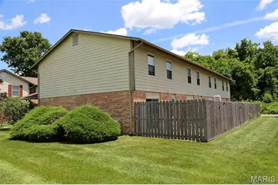 27 Park Charles Boulevard #B, Saint Peters, MO 63376 - Photo 5