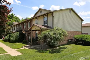 27 Park Charles Blvd, Saint Peters, MO 63376 - Photo 1
