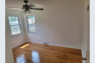 7448 Morganford Road, Saint Louis, MO 63116 - Photo 13