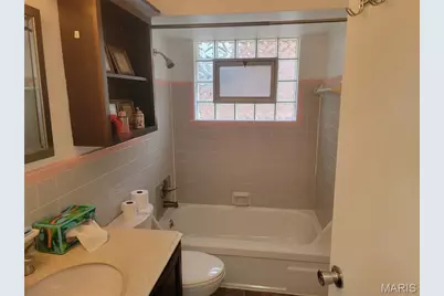 7448 Morganford Road, Saint Louis, MO 63116 - Photo 9
