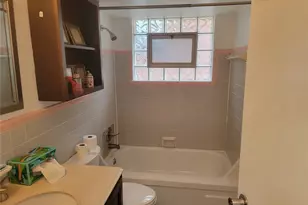 7448 Morgan Ford Rd, Saint Louis, MO 63116 - Photo 9