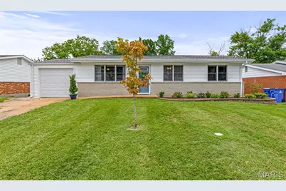 3064 Sedan Drive, Saint Louis, MO 63125 - Photo 1