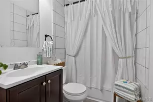 3064 Sedan Dr, Saint Louis, MO 63125 - Photo 7