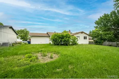 3726 Briargrove Drive, Florissant, MO 63031 - Photo 25