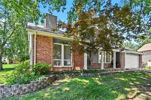 22 Normandy Dr, Lake Saint Louis, MO 63367 - Photo 3