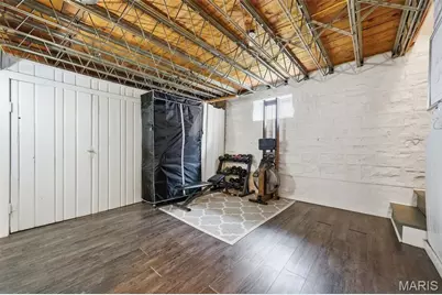 5701 Tholozan Avenue, Saint Louis, MO 63109 - Photo 23