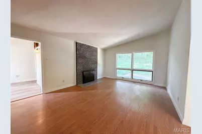 30 Graeler Drive, Saint Louis, MO 63146 - Photo 3