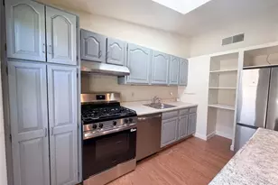 30 Graeler Dr, Saint Louis, MO 63146 - Photo 7