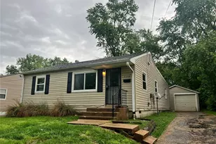 720 Beardsley Ct, Saint Louis, MO 63135 - Photo 1
