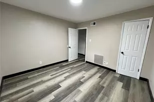 720 Beardsley Ct, Saint Louis, MO 63135 - Photo 5