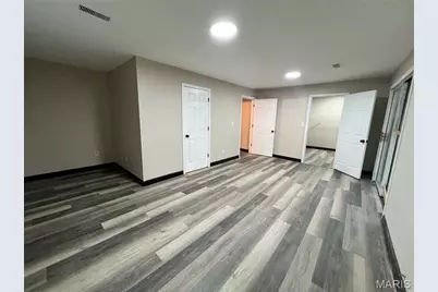 720 Beardsley Court, Saint Louis, MO 63135 - Photo 15