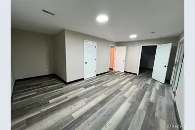 720 Beardsley Court, Saint Louis, MO 63135 - Photo 13