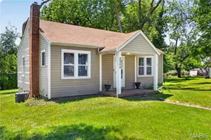 8908 Boston Ave, Saint Louis, MO 63121 - Photo 3