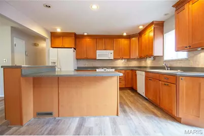 4001 High Aire, Saint Louis, MO 63125 - Photo 7