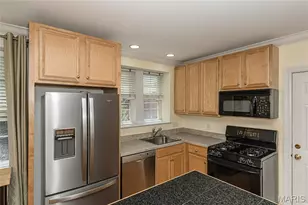 7564 Wydown Blvd, Saint Louis, MO 63105 - Photo 11