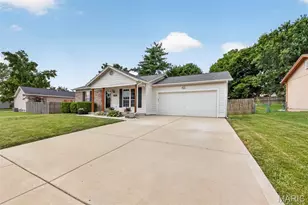 2413 Amarillo Dr, O'Fallon, MO 63368 - Photo 3