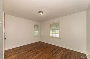 10139 Cabot Dr, Bellefontaine Neighbors, MO 63137 - Photo 11