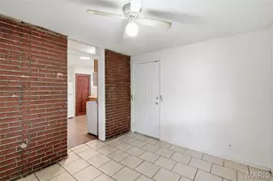 3850 Kingsland Ct, Saint Louis, MO 63116 - Photo 25