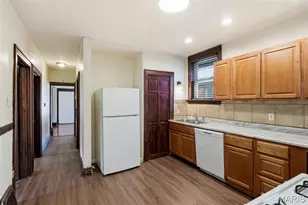 3850 Kingsland Ct, Saint Louis, MO 63116 - Photo 21