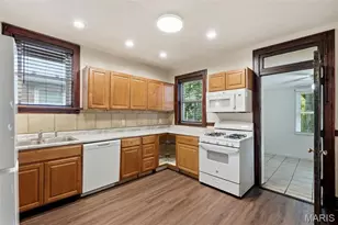 3850 Kingsland Ct, Saint Louis, MO 63116 - Photo 19
