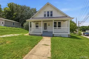 301 MacArthur St, Washington, MO 63090 - Photo 1