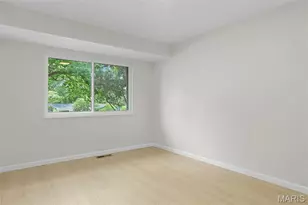 1036 Orchard Lakes Dr, Saint Louis, MO 63146 - Photo 35