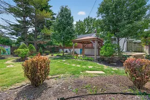 649 Rochester Dr, Mehlville, MO 63125 - Photo 53