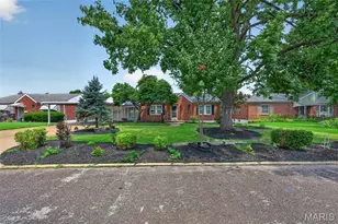 649 Rochester Dr, Mehlville, MO 63125 - Photo 5