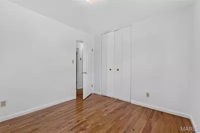 5421 Valleyside Lane, Saint Louis, MO 63128 - Photo 11