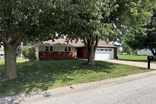 217 Westview St, Palmyra, MO 63461 - Photo 3
