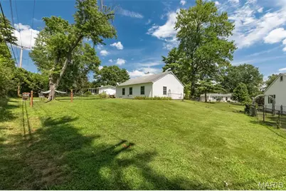 918 Crestland Drive, Ballwin, MO 63011 - Photo 19