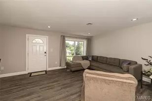 918 Crestland Dr, Ballwin, MO 63011 - Photo 5