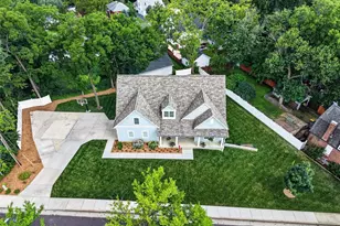 140 S Old Orchard Ave, Webster Groves, MO 63119 - Photo 1