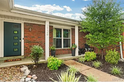 2126 England Town Road, Oakville, MO 63129 - Photo 5