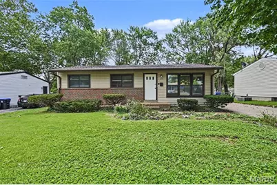 850 Campion Lane, Florissant, MO 63031 - Photo 1