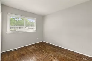 850 Campion Ln, Florissant, MO 63031 - Photo 9