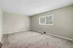 850 Campion Ln, Florissant, MO 63031 - Photo 11