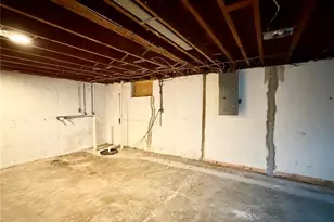 3740 Park Crest Dr, Saint Louis, MO 63125 - Photo 13