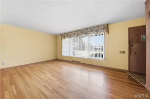 9241 Ewers Dr, Crestwood, MO 63126 - Photo 3