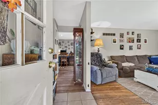 10500 Toelle Ln, Saint Louis, MO 63137 - Photo 15
