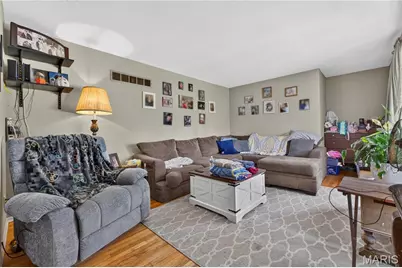 10500 Toelle Lane, Saint Louis, MO 63137 - Photo 17