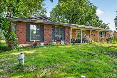 10500 Toelle Lane, Saint Louis, MO 63137 - Photo 1