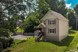 1319 N 4th St, Saint Charles, MO 63301 - Photo 31