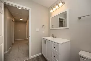 1319 N 4th St, Saint Charles, MO 63301 - Photo 15