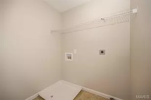 1319 N 4th St, Saint Charles, MO 63301 - Photo 17