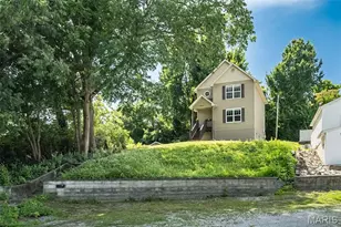 1319 N 4th St, Saint Charles, MO 63301 - Photo 27