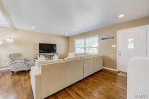 7200 Marlton Ln, Saint Louis, MO 63123 - Photo 3