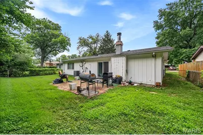 573 Coach Light Lane, Hazelwood, MO 63042 - Photo 31