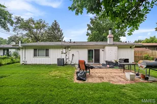 573 Coach Light Ln, Hazelwood, MO 63042 - Photo 29