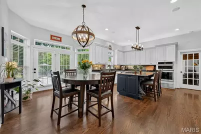467 Oakshire Lane, Saint Louis, MO 63122 - Photo 9